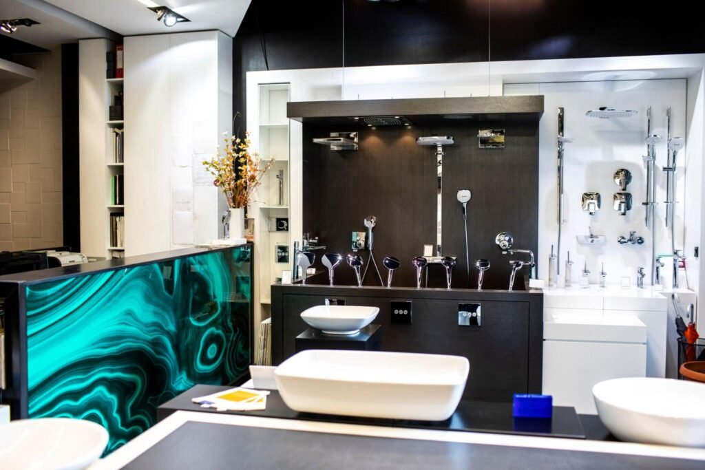 دکوراسیون مغازه با طرح صنعتی