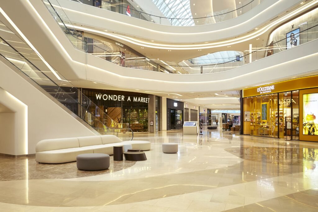 آینه دکوراتیو در دکوراسیون