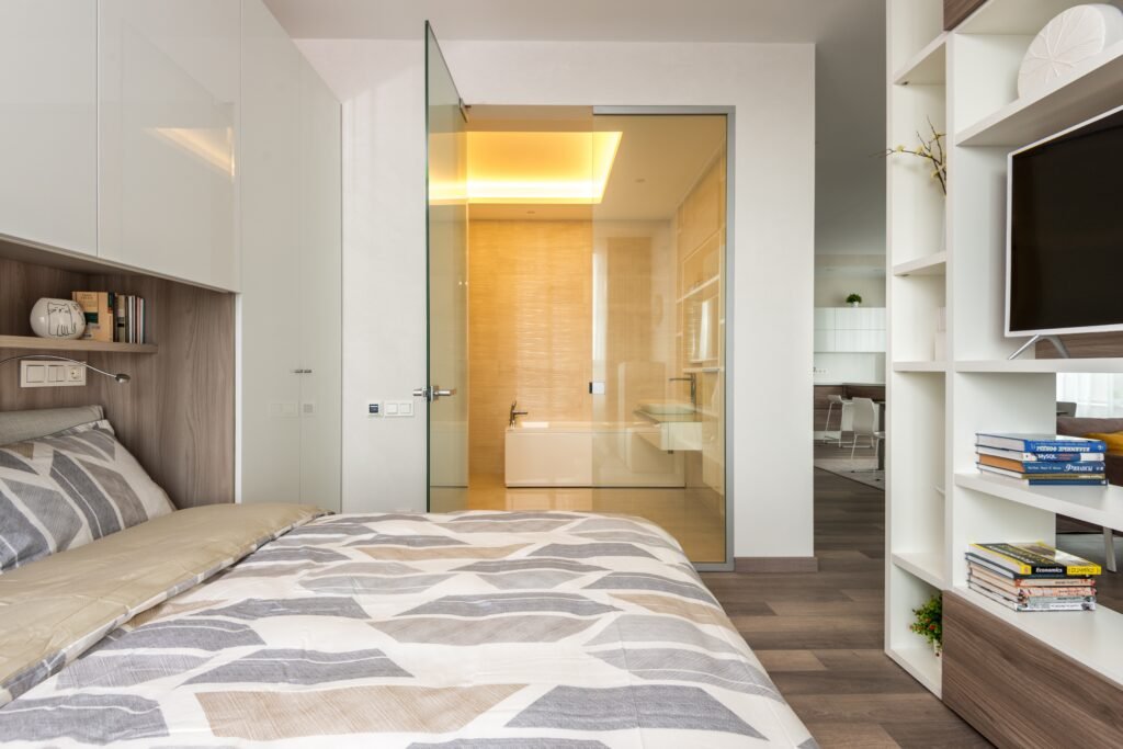 درب شیشه ای حمام