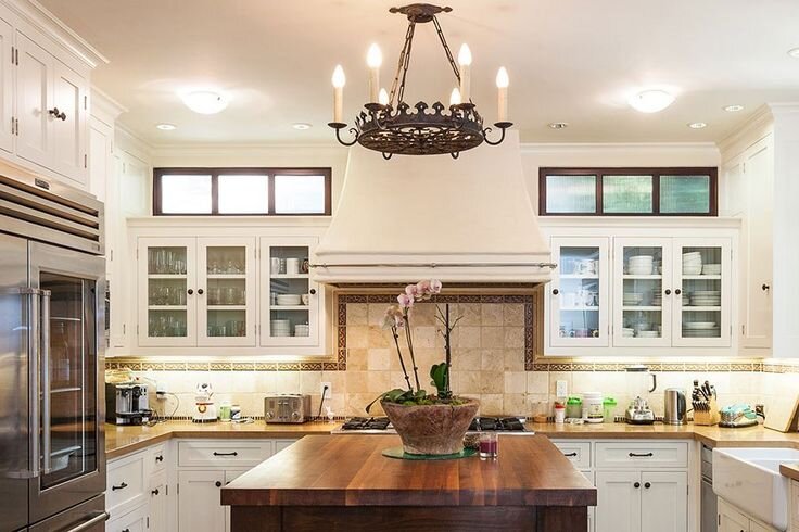 پنجره بین کابینتی