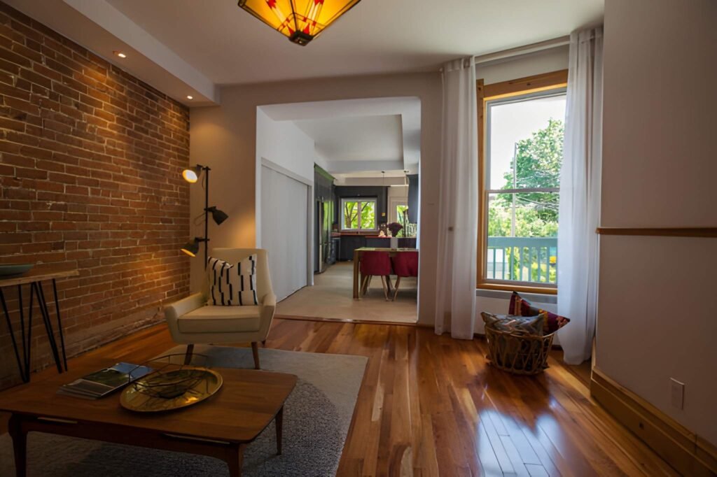 بزرگتر نشان دادن خانه کوچک